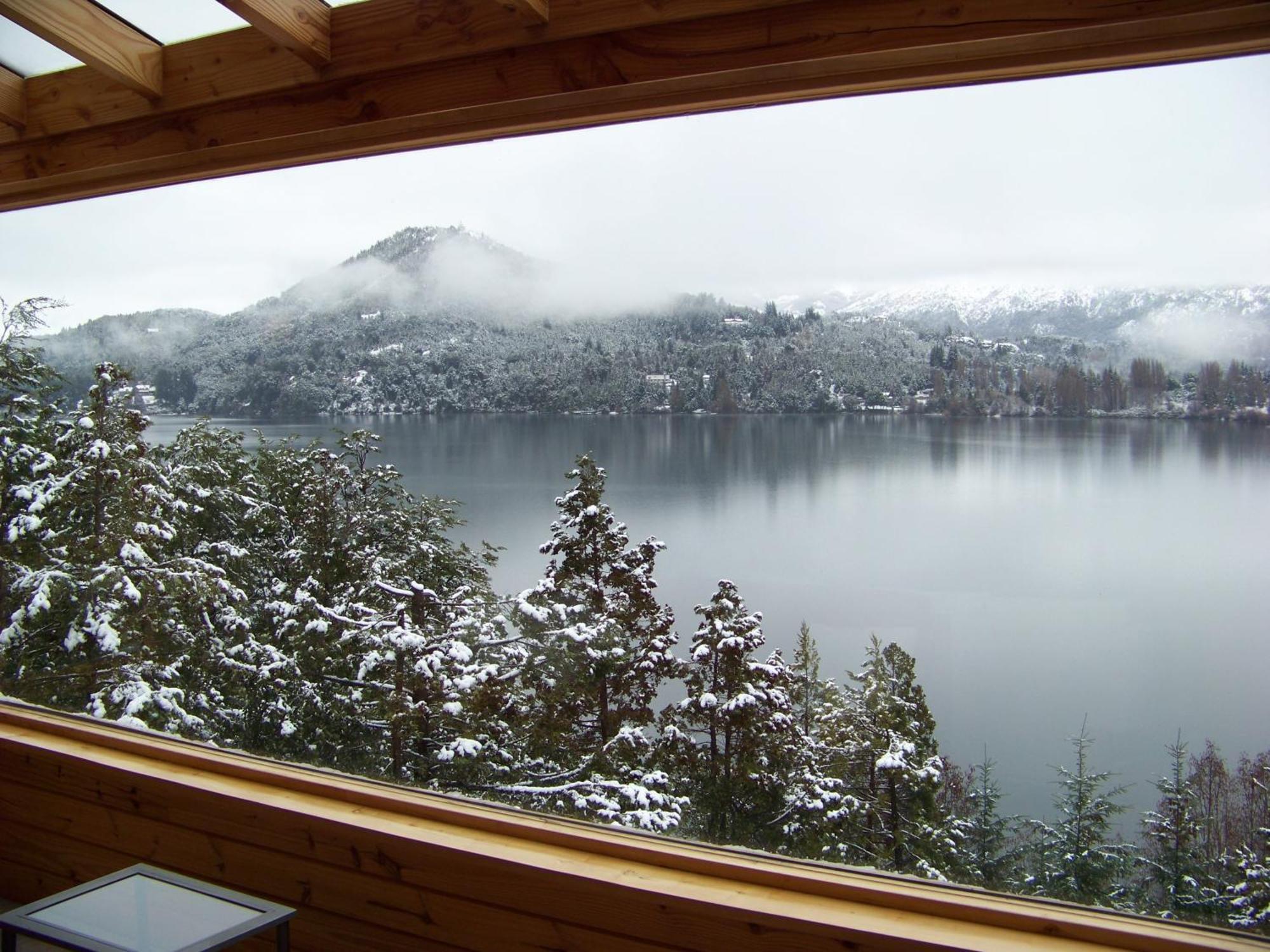 Peninsula Petit Hotel San Carlos de Bariloche Exterior photo