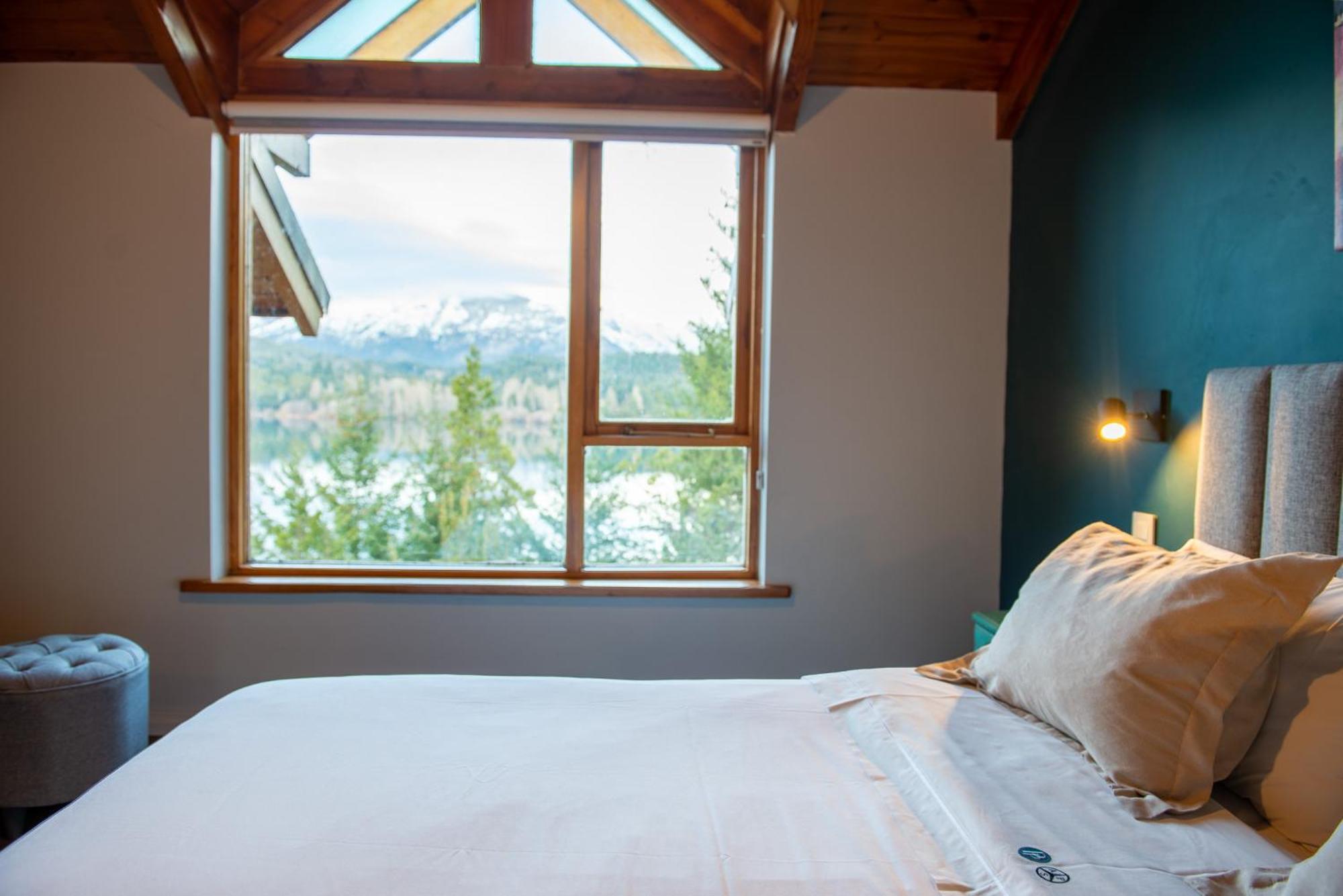 Peninsula Petit Hotel San Carlos de Bariloche Exterior photo